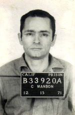 1971년 찰스 맨슨의 머그샷.