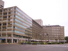 정면 입구측에서 촬영한 팰리스 호텔.