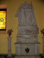 산후안 바우티스타 대성당에 있는 폰세 데 레온의 묘비