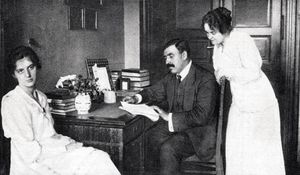 1917년 가르바이와 그의 가족