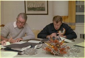 캠프데이비드에서 평화 협정에 전념하는 데 일을 하는 밴스와 즈비그뉴 브레진스키 국가안보보좌관 (1978년)