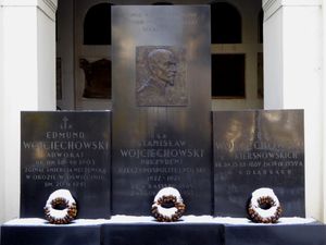 스타니스와프 보이치에호프스키, 그의 아내와 아들의 묘, 포봉키 묘지