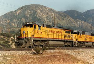 1991년 5월 10일, 표준 UP 디젤 기관차 도색을 보여주는 유니언 퍼시픽(Union Pacific) #9214, GE Dash 8-40C