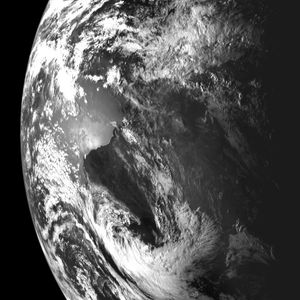 찬드라얀 1호가 촬영한 지구의 이미지