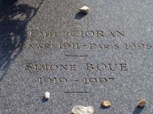 시오랑과 시몬 부에의 묘