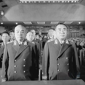 주더와 펑더화이(왼쪽) 중화인민공화국 원수 서훈식에서.