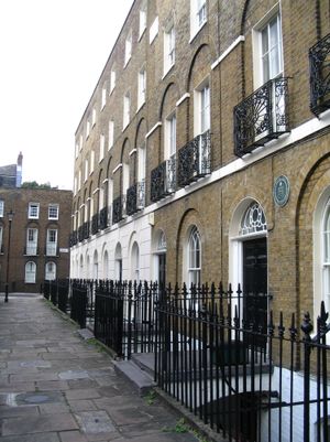 워와 에블린 가드너가 짧은 결혼 생활 동안 살았던 캐논버리 광장