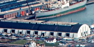 체조 경기장, 네이비 부두의 체육관