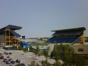 위니펙 스타디움(Canad Inns Stadium)