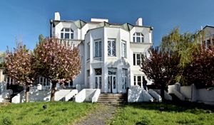 요세프 호홀이 설계한 프라하의 코바르조비치 빌라