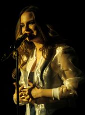 2015년 12월 4일 조지아주 애틀랜타에서 열린 I Am JoJo 투어에서 공연하는 조조