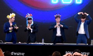 2018년 6월 29일, 스타필드 고양 팬사인회에서의 샤이니.