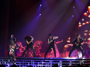 2007년 뉴캐슬 메트로 라디오 아레나에서 공연하는 테이크 댓