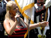 공연 중인 제시카 심슨(2009년)