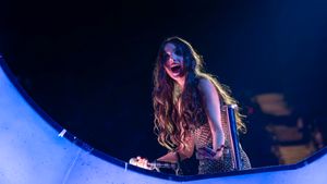 2024년 가츠 월드 투어에서의 올리비아 로드리고