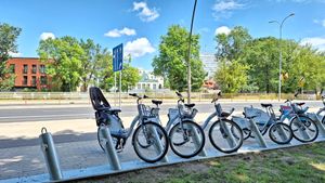 비아위스토크의 BiKeR 자전거 보관대