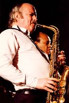 엘튼 딘(색소폰) 1977년