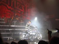 오토바이 퍼포먼스 (2005년 3월)