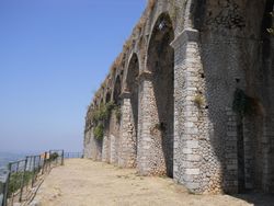 성소의 크립토포르티쿠스