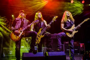 2016년 아이스드 어스