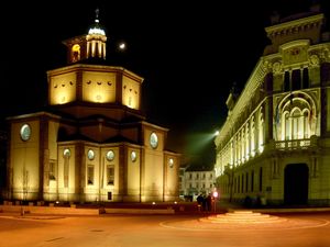 산 마그노 대성당과 팔라초 말린베르니.