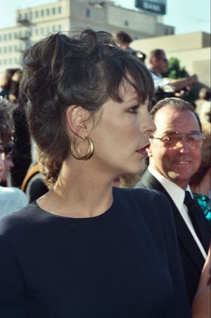 1989년 프라임타임 에미상 시상식에서의 커티스