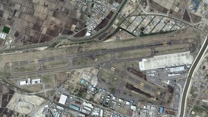 센다이 공항 주변의 항공 사진 (2019년)국토교통성 국토지리원 [https://mapps.gsi.go.jp/ 지도・항공 사진 열람 서비스]의 항공 사진을 기반으로 제작