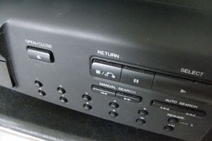 VCD 2.0에 추가된 재생 제어(PBC)는 특수 'Return' 버튼이 필요하다.