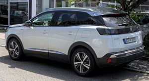 푸조 3008(후기형) 후측면