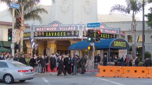 2012년 6월 25일 폭스 빌리지 극장에서 열린 레드 카펫 시사회.