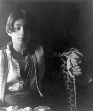 프레드 홀랜드 데이가 찍은 칼릴 지브란 사진