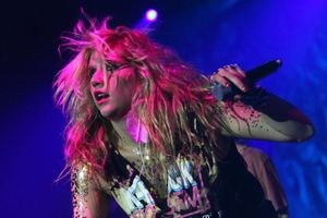 2010년 10월, 케샤