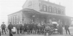 19세기 말 기차역 직원