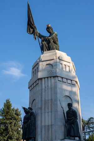 불가리아 어머니 기념비