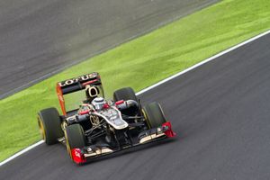 키미 래이쾨넨이 스푼 코너에서 스핀했다.