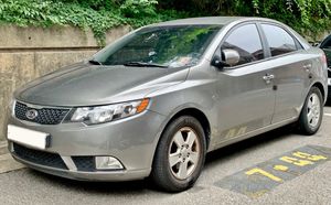 기아 포르테 정측면