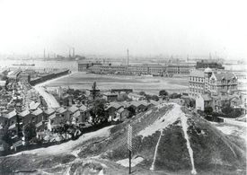 찰턴의 초기 경기장 중 하나인 지멘스 메도우