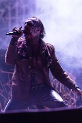 2015년 아틸라 시하(보컬)