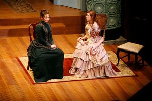 크리스틴 린데 부인과 노라의 대화 (2012년 공연 중)