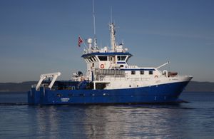  노르웨이 과학기술대학교 연구 선박 군네루스