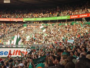 2006년의 서쪽 스탠드 울트라 서포터 (Ostkurve)