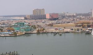 허리케인 카트리나 이후 항만 시설의 해양 생물 오셔너리움과 카지노에 입은 피해