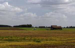 과거 RAF Knettishall이었던 곳에 있는 개인 활주로