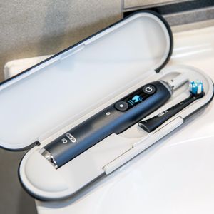 Oral-B iO 전동칫솔