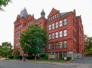 더킨 행정 건물