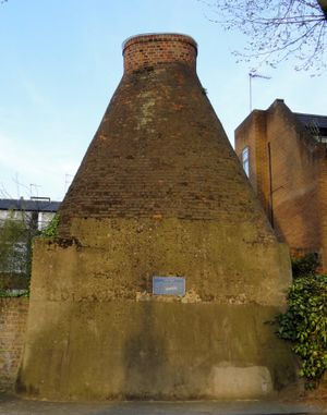 포터리 레인 북쪽의 월머 로드에 있는 벽돌 가마