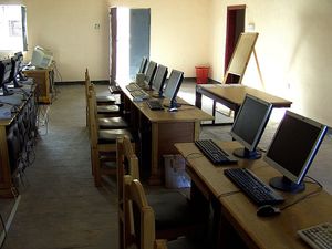 푼틀란드 주립 대학교(Puntland State University) 가로웨 캠퍼스의 컴퓨터 교실