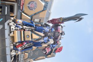 Tall Statue of Optimus Prime next to Transformers: Battle of AllSpark, Beijing