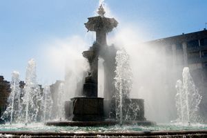 그라나다의 푸엔테 데 라스 바타야스, 팬들이 축하 행사를 위해 만나는 장소