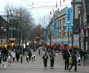 2005년에 찍은 노스 엔드 쇼핑 거리, 보행자 전용 도로화 이후